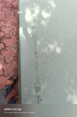 Damaged Stock of Plain HDF HDMR710 A Grade E2 & Plain MDF Interior A Grade E2